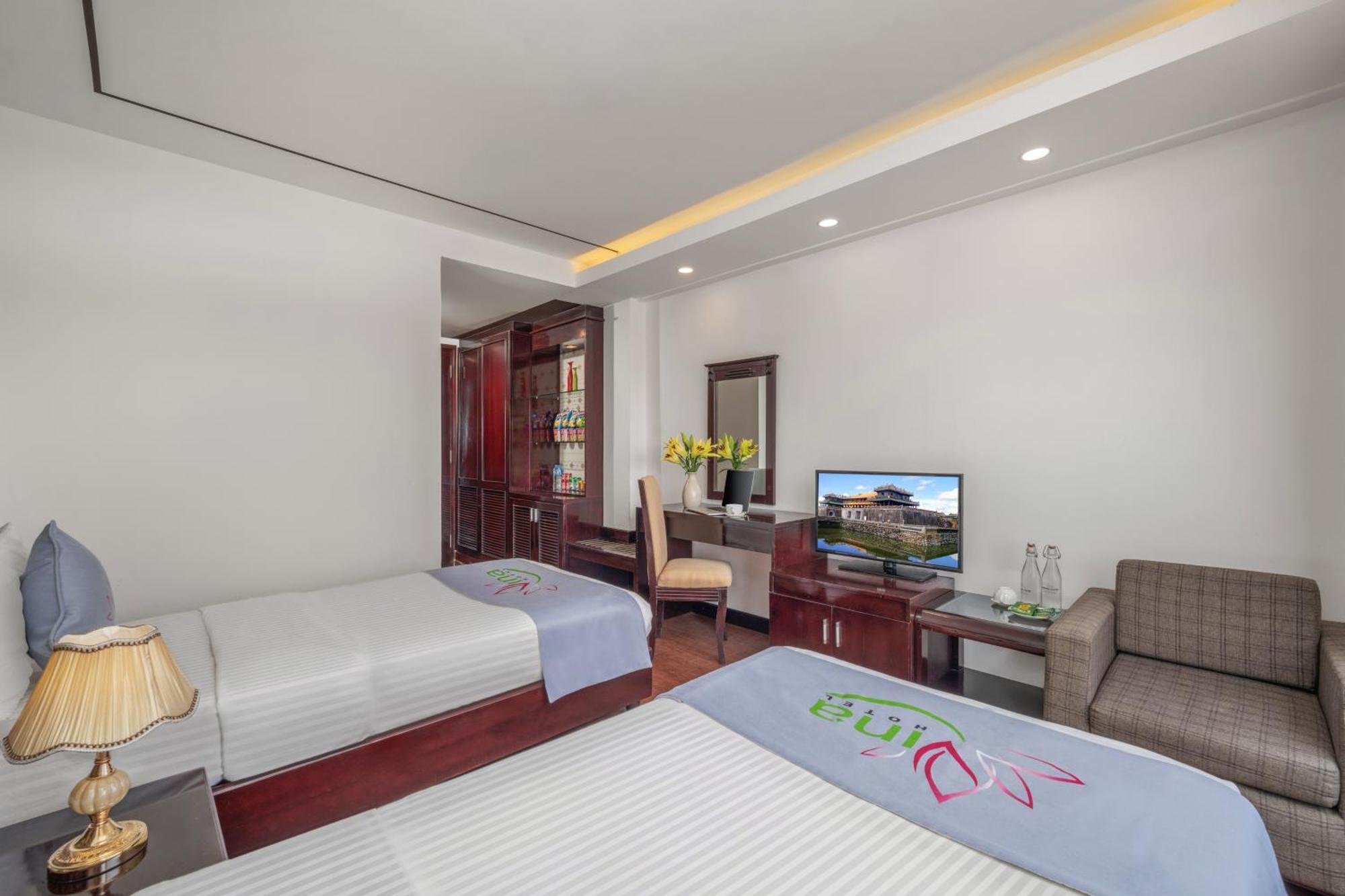 Vina Spa Hotel Hue Exterior foto